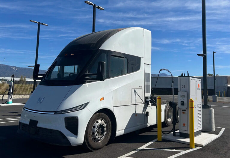 Kempower-and-Windrose-demonstrate-Megawatt-Charging-System-in-real-world-test-at-California-charging-hub-