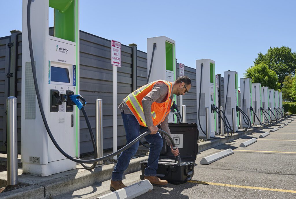Fluke’s FEV500 acts as a virtual EV to test DC fast chargers, replacing three separate instruments