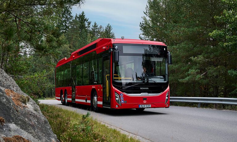 scania-people-transport-bus-full-size-image