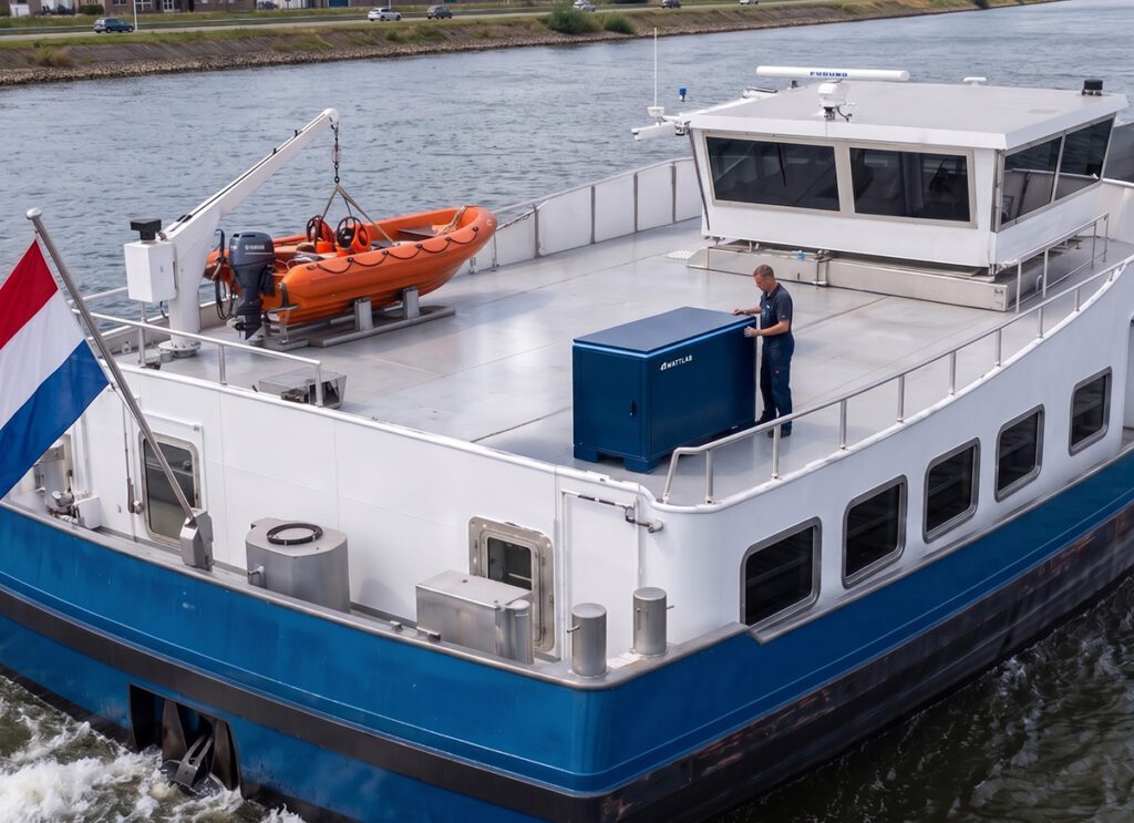 Wattlab’s standardized 400 kWh battery pack can be retrofitted to inland vessels in one day