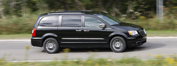 Chrysler delivers a test fleet of eight PHEV minivans to Duke Energy